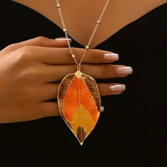 FALL LEAF PENDANT SWEATER TUNIC NECKLACE - Picture 7 of 10